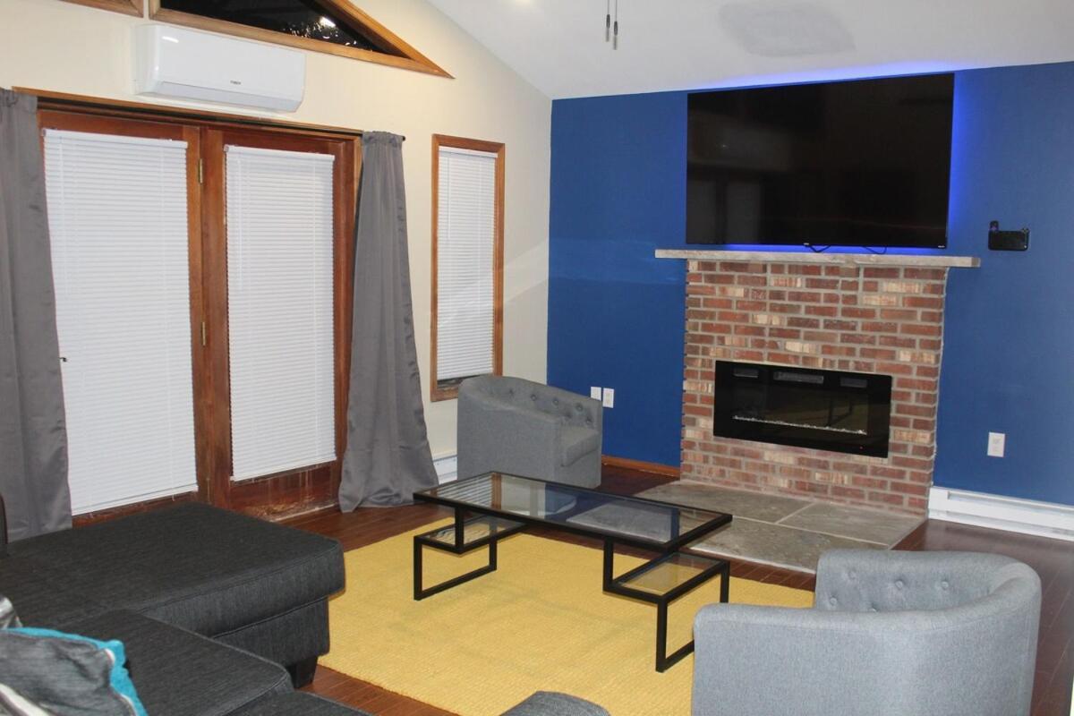 Holiday home Poconos Getaway Relax W Sauna, Game Rm & Fire Pit *