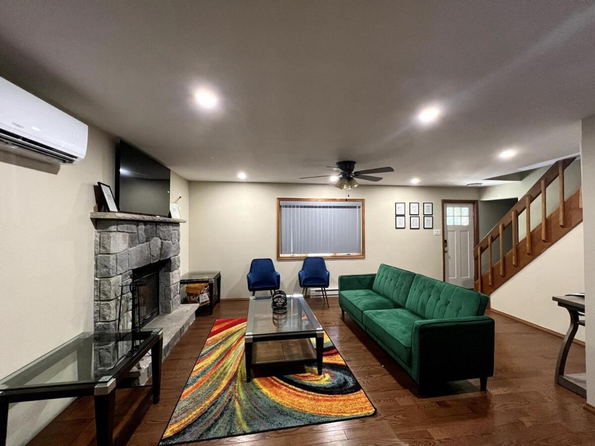 Holiday home Poconos Getaway Relax W Sauna, Game Rm & Fire Pit *