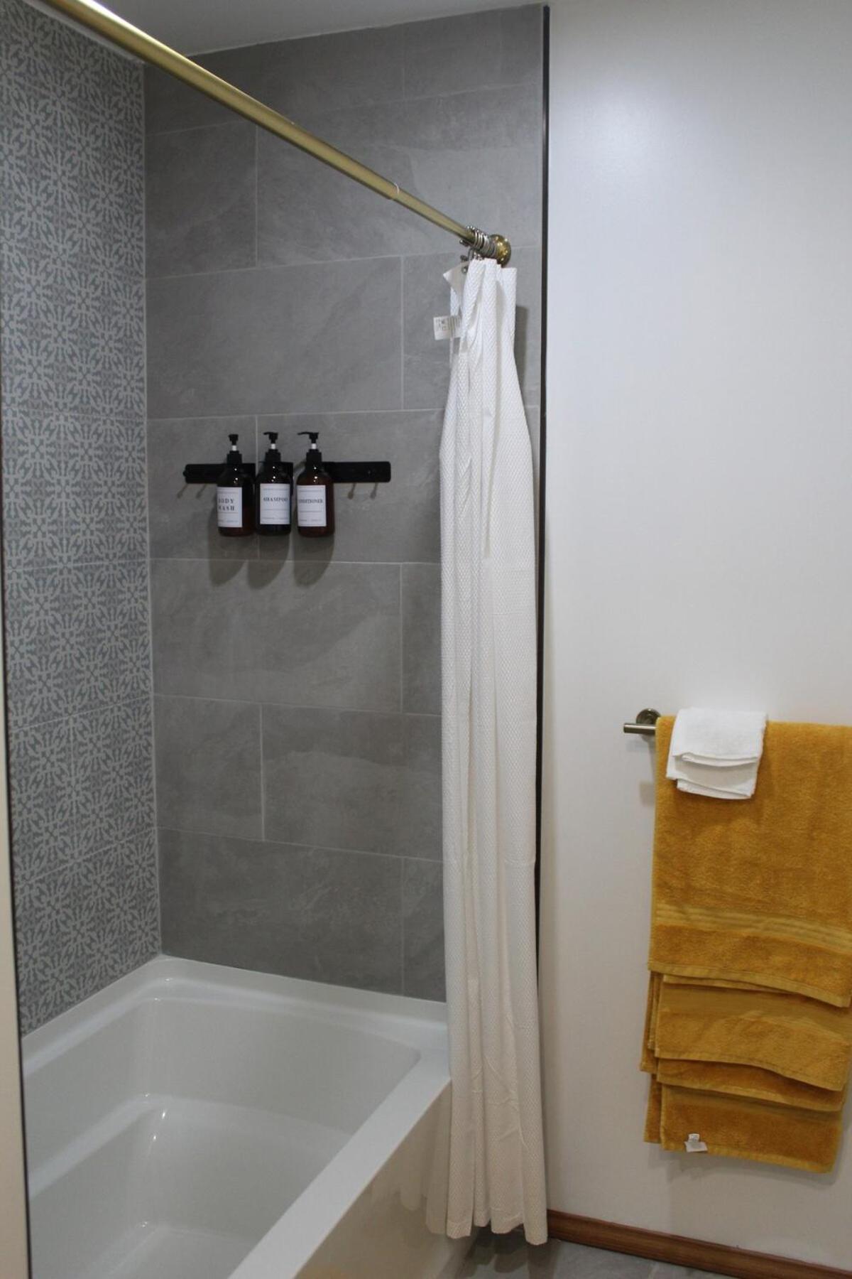 Poconos Getaway Relax W Sauna, Game Rm & Fire Pit Holiday home Tobyhanna